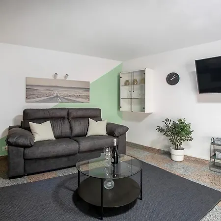 Cosy 1bd Near Playa De Americas, 208 * 플라야데라스아메리카스