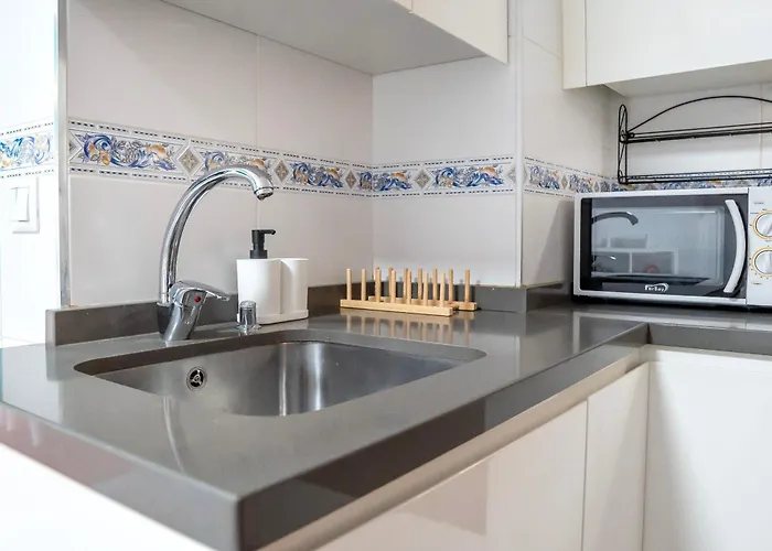 Cosy 1bd Near Playa De Americas, 208 Apartman