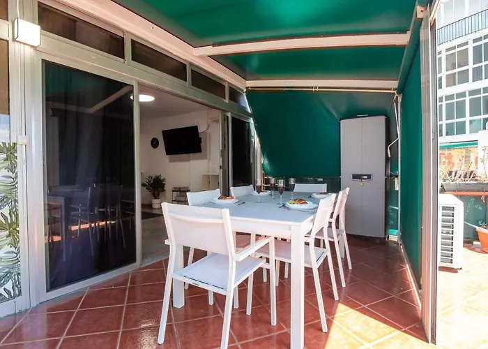 Cosy 1bd Near Playa De Americas, 208 Apartman